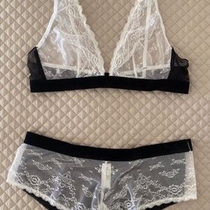 NWT Black & White Lace Lingerie Set Size 36C Large